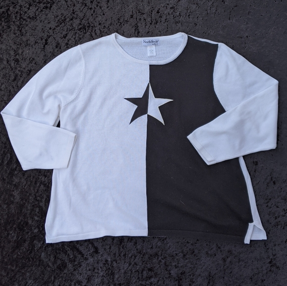 NorthStyle Sweaters - North Style Black and White Star Sweater